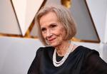 Så sent som i 2018 præsenterede den nu 100-årige Eva Marie Saint årets Oscar for bedste kostumedesign.  Foto: Jordan Strauss/Ritzau Scanpix
