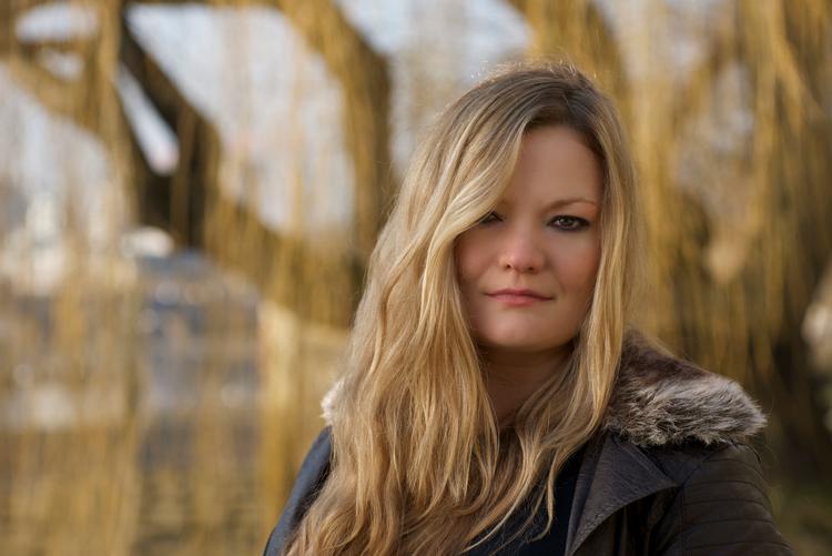 Catriona Ward kan noget helt særligt. Ubehaget lader hun udspille sig i vores fantasi. Intet udsiges eller vises konkret. Foto: Robert Hollingworth