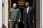 Ukraines forsvarsminister Umerov har været på besøg i USA, hvor han blandt andet mødtes med sin amerikanske kollega, Lloyd Austin. Foto: Kevin Dietsch/Ritzau Scanpix