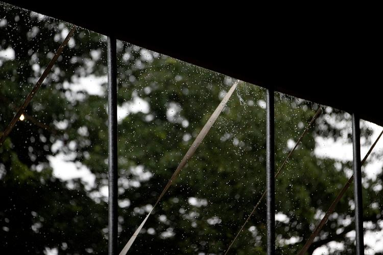 Der har allerede været en del dårligt vejr på Roskilde Festival. Og det er ikke slut endnu.   Foto: Peter Hove Olesen