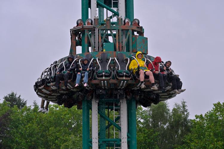 Vådt sommervejr i Djurs Sommerland. Østjylland fik mest regn lørdag. Foto: Ernst van Norde/Ritzau Scanpix