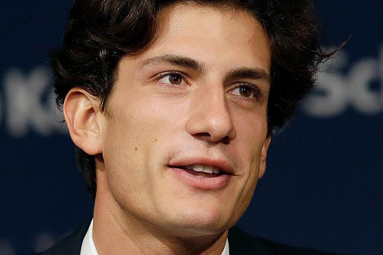 Jack Schlossberg, der er barnebarn af den tidligere amerikanske præsident John F. Kennedy, skal dække det kommende præsidentvalg som politisk korrespondent for modemagasinet Vogue. Foto: Stephan Savoia/Ritzau Scanpix