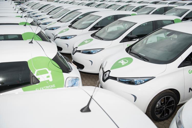 GreenMobility har cirka 1.000 elbiler (Renault Zoe, den større Polestar og kassebiler), som man kan leje for 5,50 kr. pr. minut. Foto: Mads Frost/Mads Frost
