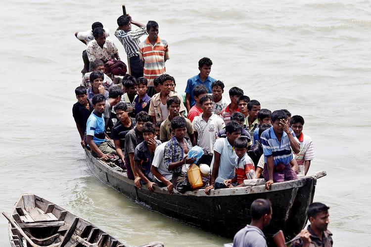 Langt de fleste migranter, der ankommer via den vigtigste indrejserute til Italien, er fra Afrika. Men en ny rute er også opstået fra Bangladesh, der via en flyrute til Libyen nu er det næststørste oprindelsesland. 