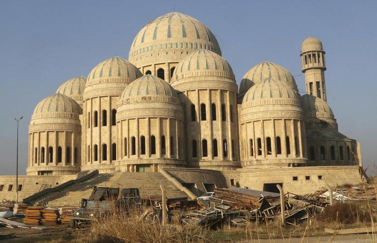 Irakiske soldater har de seneste dage nærmet sig Nuri-moskeen i Mosul, hvor IS i 2014 erklærede sig som kalifat. 