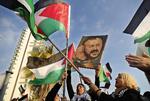 Palæstinensiske kvinder viser deres solidaritet med den 57-årige Marwan Barghouti, der sultesrejker i et israelsk fængsel. 