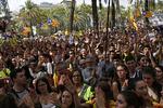 Catalanske demonstranter var samlet i protest mod blokeringen af uafhængighedsafstemningen. Foto: Emilio Morenatti