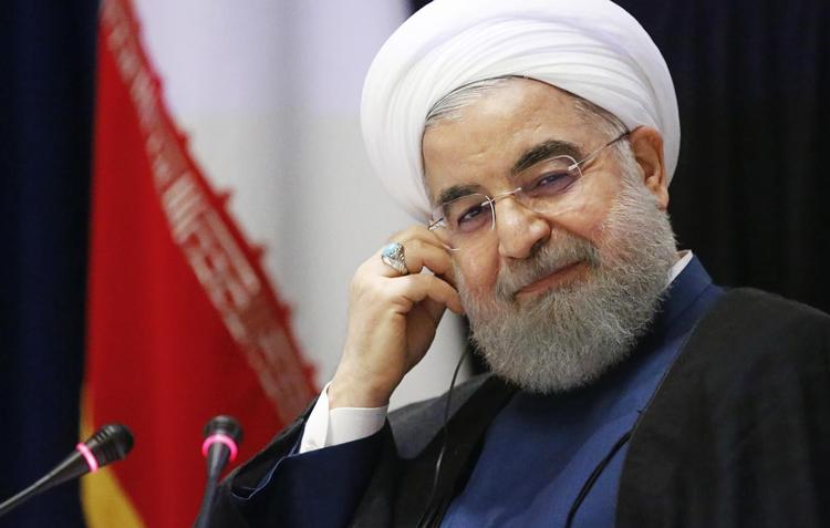 »Det ville være en stor skam, hvis denne aftale blev ødelagt af lovløse politiske nybegyndere«, sagde Irans præsident, Hassan Rouhani, med reference til atomaftalen og USA’s præsident, Donald Trump. 