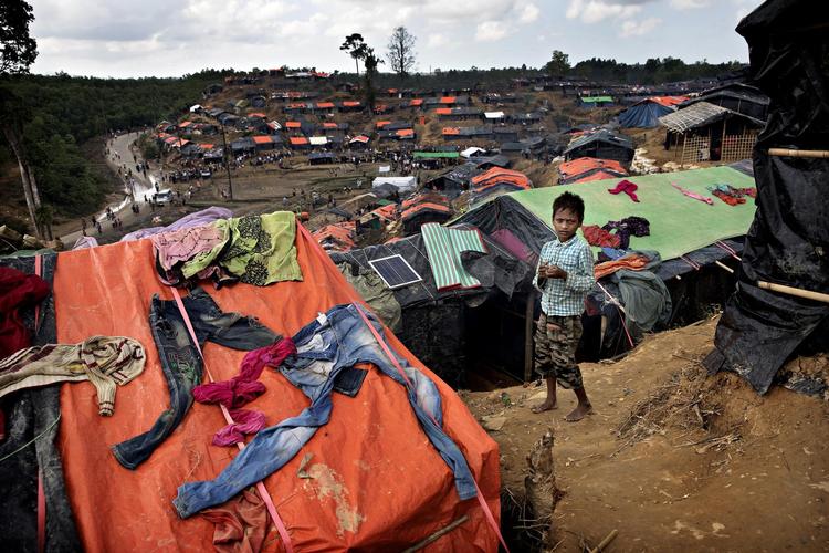 For fire uger siden eksisterede Balukhali-lejren ikke. Nu er det den største af de flygtninge-lejre, der huser rohingyaflygtninge. 