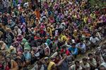 Mere end 600.000 statsløse rohingya-muslimer er flygtet til Bangladesh for at undslippe volden fra landets militær. Rohingyaerne samler sig i enorme lejre tæt ved grænsen. (Arkivfoto) 