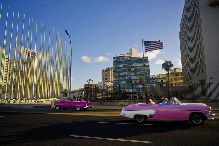 Hverken amerikanske eller cubanske eksperter har fundet årsagen til de høje lyde, der har givet ansatte på USA’s ambassade i Havana alvorlige smerter. 