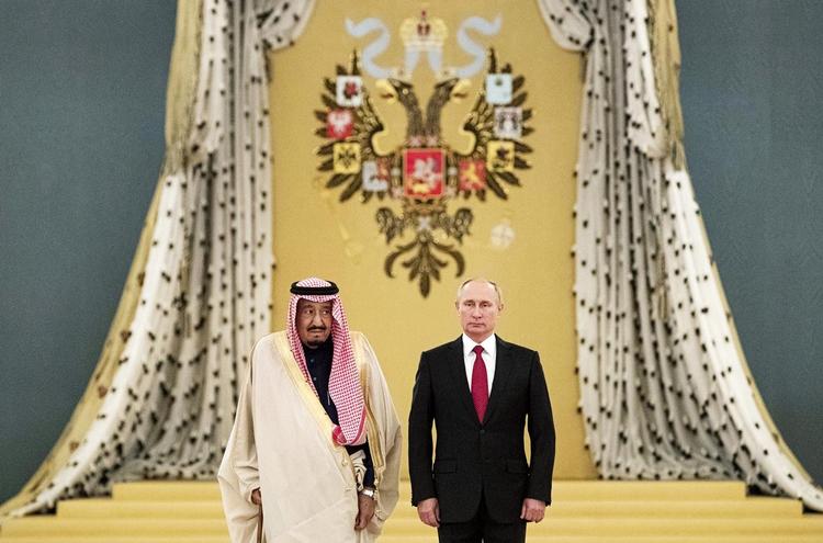 Ruslands præsident Putin bød i denne uge Saudi-Arabiens kong Salman velkommen i Moskva med løfte om en milliardinvestering i landet. 