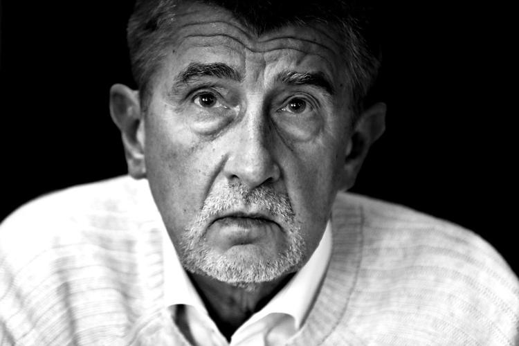 63-årige Andrej Babis er leder af partiet Ano, som ifølge meningsmålingerne står til at få 25-30 procent af stemmerne ved valget i dag og i morgen. Arkivfoto Petr David Josek/AP