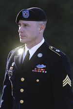Bowe Bergdahl, der her ankommer til en høring på Fort Bragg sidste år, risikerer fængsel på livstid for at have bragt andre soldater i fare, da de forsøgte at befri ham fra Taleban. 
