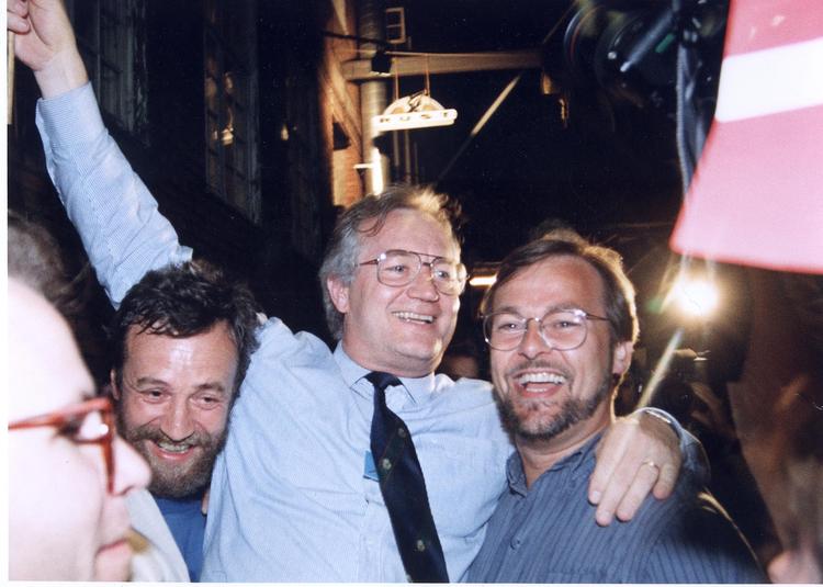 Glæde blandt EU-modstandere over sejren ved folkeafstemningen 2. juni 1992 om EU-unionen. 