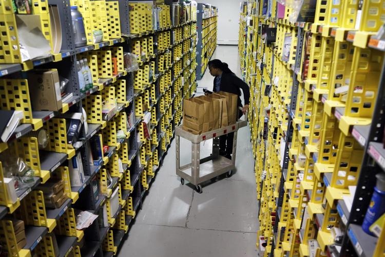 Amazon har over en halv million ansatte og således et øjeblikkeligt kundegrundlag for deres egen sundhedsforsikringsmodel. 