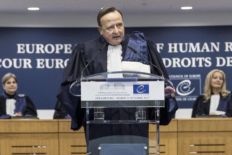 Den Europæiske Menneskerettighedsdomstols præsident, Guido Raimondi, holder tale i Strasbourg i det nordøstlige Frankrig. 