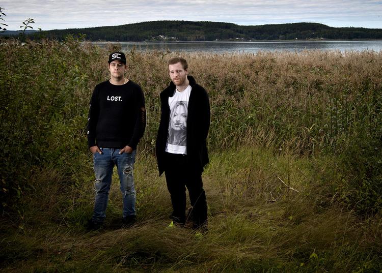 Svensk politi  konkluderede for 20 år siden, at brødrene Christian Karlsson (tv.) og Robin Dahlén  havde myrdet  4-årige Kevin  Hjalmarsson. Men det var der ingen beviser for, har en  offentlig anklager nu vurderet.  Jerker Ivarsson/ Aftonbladet/Ritzau Scanpix