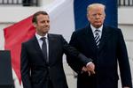 Trods Macrons holden hånd med Donald Trump for nylig er Trumps trussel om straftold på stål og aluminium stadig en af de mere kostbare  ubekendte i den europæiske økonomi.   Foto Andrew Harnik