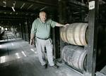 Jimmy Russels Wild  Turkey-bourbon er ’Kentuckys sjæl’, men destilleriet er ejet af italienske  Campari. Dermed rammer EU i et vist omfang sig selv med sit returstød  mod Trumps ståltold. Ed Reinke/AP