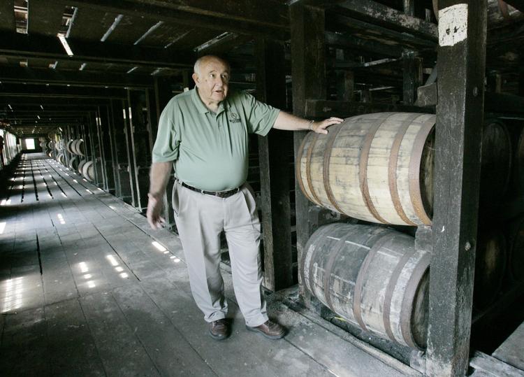 Jimmy Russels Wild  Turkey-bourbon er ’Kentuckys sjæl’, men destilleriet er ejet af italienske  Campari. Dermed rammer EU i et vist omfang sig selv med sit returstød  mod Trumps ståltold. Ed Reinke/AP