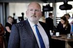Timmermans forstår ikke det danske  burkaforbud og opfordrer til, at man får et lidt mere afslappet forhold til religiøse symboler.  Han er i Danmark  i disse dage og besøger statsministeren  i morgen. Martin Lehmann/POLFOTO