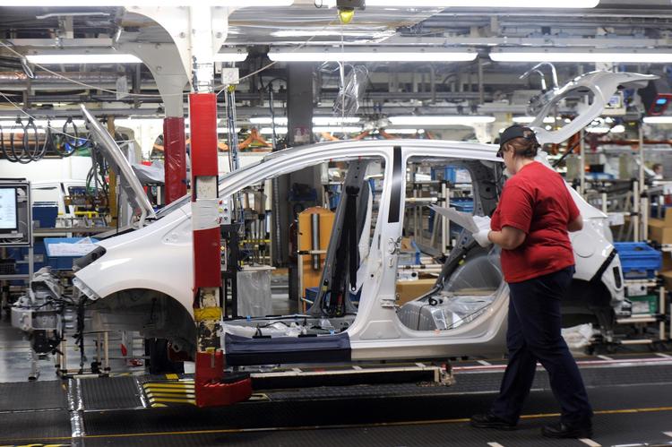 ’Biler for os-aftale’ bliver aftalen lidt hånligt kaldt i EU’s forkortelsessprog. Men den handler om meget mere end det. Francois lo Presti/Ritzau Scanpix