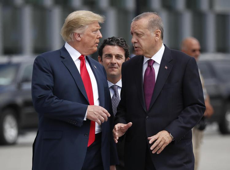 temperamenter. Præsidenterne Trump og Erdogan mødtes fornylig under Nato-topmødet i bruxelles. dengang slog temperamenterne ikke gnister
 /AP