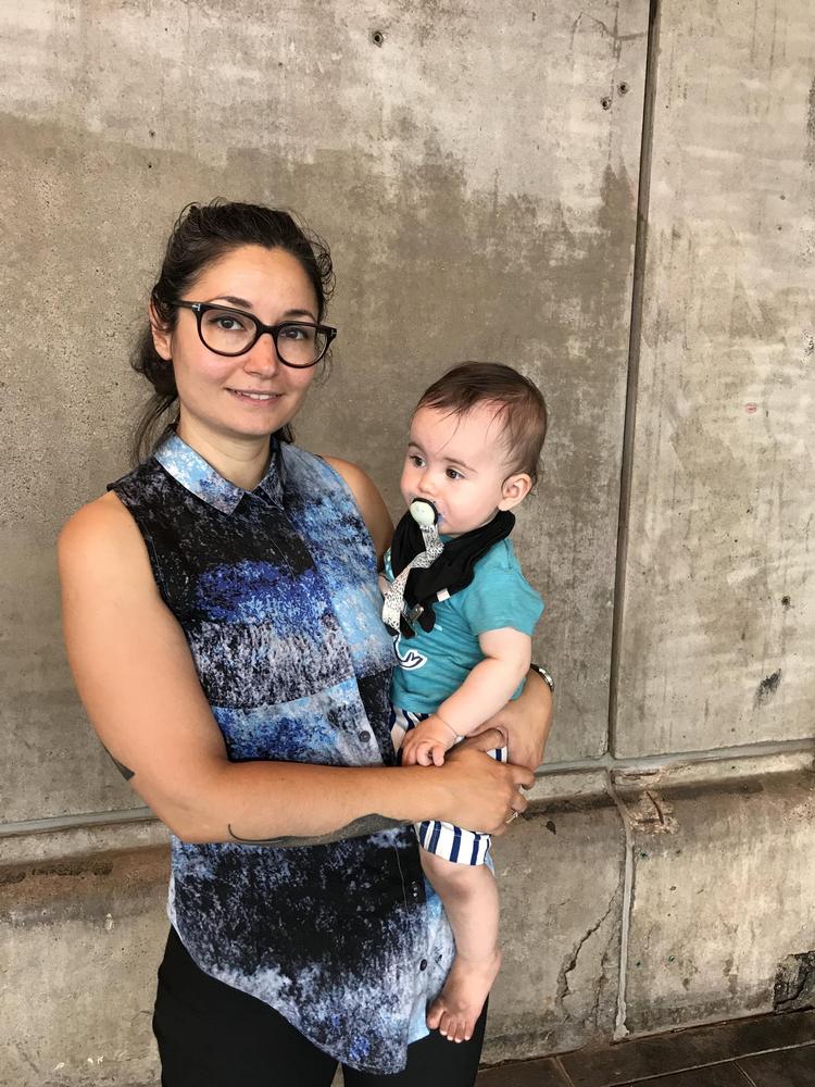 Gita Nabavi er en af  lederne af Feministiskt Initiativ. Selv om partiet næppe kommer i Riksdagen ved valget 9. september, har feminismen større opbakning i Sverige end noget andet sted på kloden.   