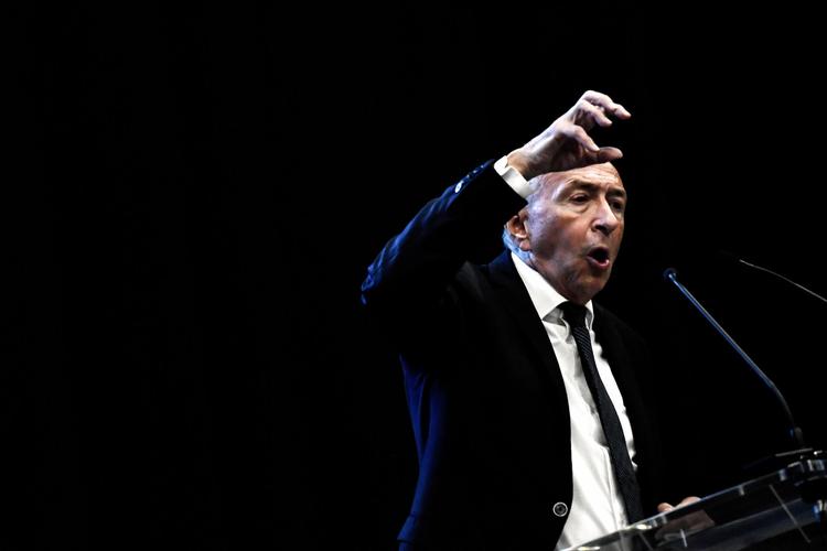 Gérard Collomb forlod onsdag den franske regering. Han gjorde det uden at informere præsident Macron. Jeff Pachoud/AP