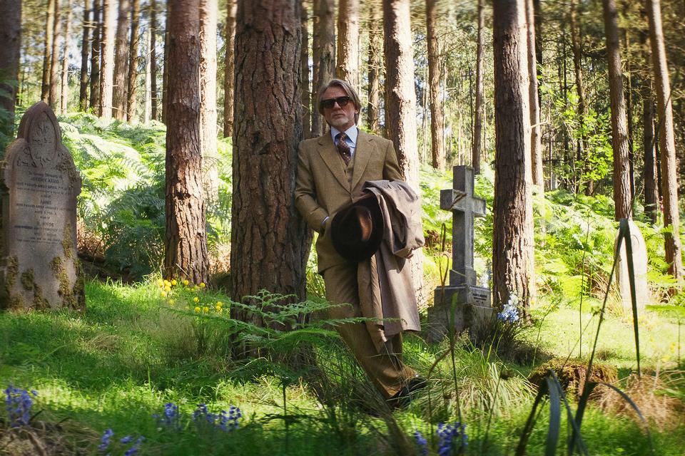 Daniel Craig er ikke James Bond længere, men heldigvis kan vi nyde ham som Benoit Blanc i 'Knives Out'-serien, der indtil videre består af tre film.  Foto: Netflix, PR 