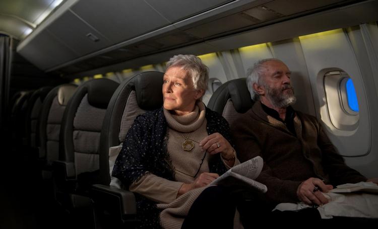 Gennem et langt ægteskab har Joan 
Castleman (Glenn Close) stået 
i skyggen af sin mand. Allerede 
i begyndelsen af filmen ’The Wife’ begynder hun at se, hvad det har gjort ved hende 
og reagere på det.  Graeme Hunter Pictures