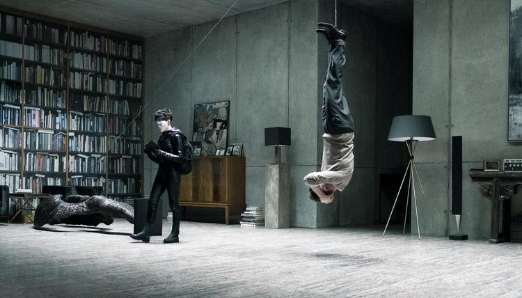 Claire Foy gør alt, hvad hun kan, for at give denne nye Lisbeth Salander-figur liv, men hun får ikke meget at arbejde med. I denne franchise-film er det sammensatte menneske fraværende. United International Pictures