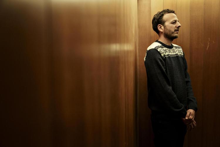 Under processen med at skabe 'The Untamed' har den prisbelønnede mexicanske instruktør flere gange været i Danmark og har arbejdet tæt sammen med den danske fotograf Manuel Alberto Claro og den danske special effect-mager Peter Hjorth.
 