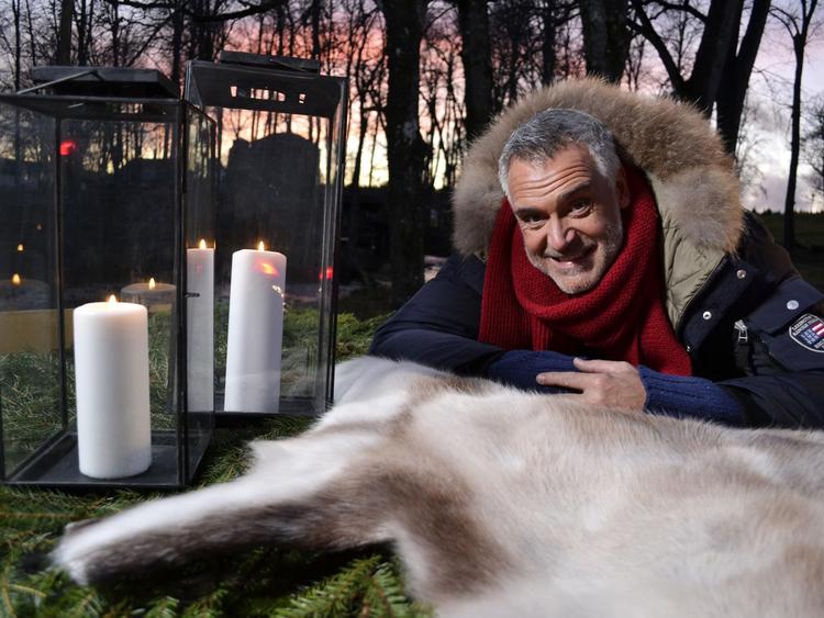 Ernst Kirchsteiger har ingen problemer med at få julestemningen frem. 
