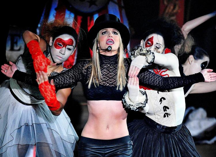 Britney Spears' klassiske popsang '...Baby One More Time' fra 1998 er selvskrevet til årets nytårsfest.  