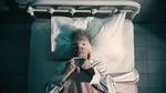 Med albummet ’Blackstar’ sendte David Bowie sit sidste album på gaden, den dag han fyldte 69 år. Det viste sig at være to dage, før han døde, så videoen til nummeret ’Lazarus’ blev straks tolket som en afskedshilsen fra den betydningsfulde musiker. 