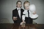 Fotografiet ’Beginnings’ fra 2005 af Fryd Frydendahls to nevøer med whisky, sørgebind og ansigtsløst hoved er et af de ganske få, der synes at referere til tabet af drengenes mor, som døde i barselsseng, da hun fødte den yngste.  