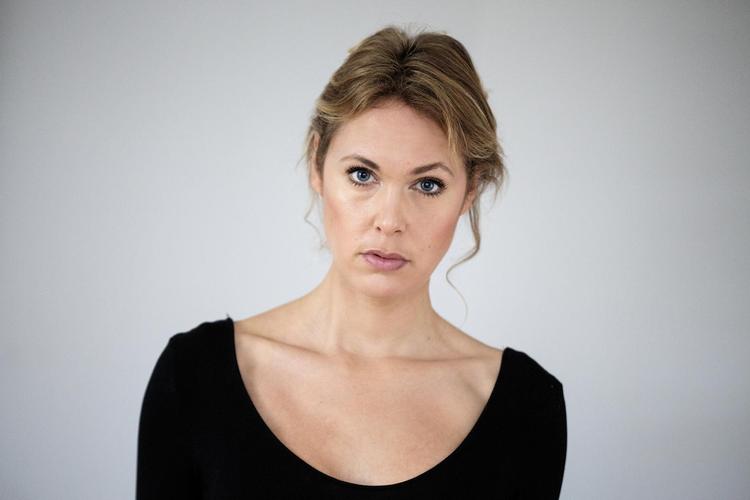 Anmelderne roser Josefine Klougarts lyriske sprog og litterære kvaliteter. Men det er ikke egenskaber, danskerne vægter højest, når de skal pege på, hvorfor de læser bøger. Ifølge hendes forlag Gladiator burde kunstnerisk kvalitet dog ikke begrænse læselysten. 