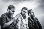 Claus Arvad, Frederik Vedersø og Jakob Eilsø. De tre mænd i The White Album skiftes til at synge. 