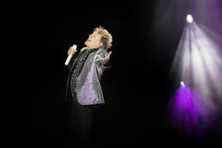 Det ville have klædt Rod Stewart, hvis han tog sig selv bare lidt alvorligt.  