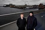 Forfatteren Kristoffer Weiss (tv.) og gallerist Nicolai Wallner står bag den model for et nyt kunstcenter på Papirøen, som Københavns Kommune nu officielt arbejder videre med. 