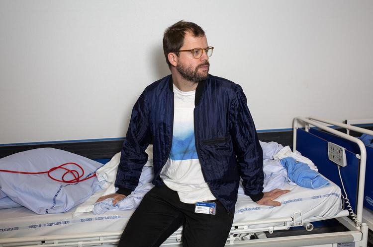 »Mit ærinde er ikke at skabe et billede af onde læger eller onde firmaer«, siger Andreas Lundh. Men han opfordrer til at nytænke, hvordan medicinforsøg udføres for at få bedre viden om lægemidler og på sigt gøre dem mere effektive og med færre bivirkninger. 