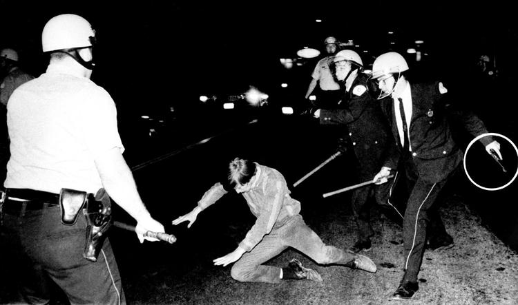 Demonstrationerne ved demokraternes konvent i Chicago i 1968 endte i gadekampe og skabte en splittelse, der stadig deler USA i to. 