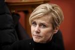 Kulturminister Mette Bock bliver nu afkrævet en forklaring om salget af TV 2. 