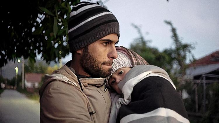 Treårige Lean rejser fra Syrien til Uppsala med sin familie. 