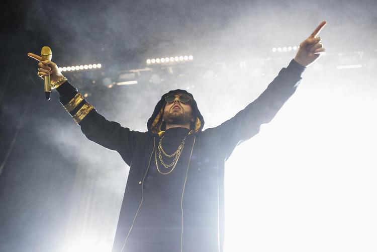 Efter mange strenge år oplever musikbranchen vækst for fjerde år i træk. Gulddreng, som vi ser på billedet, er en af de skikkelser, som er blevet født ind i en digital musikverden, hvor videotjenesten YouTube spiller en central rolle. Gulddreng var den næstmest streamede danske musiker i 2016 efter Lukas Graham ifølge Megafonsundersøgelse. 