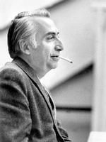 Med ’Mytologier’ lod Roland Barthes (1915-1980) såkaldt høj- og lavkultur optræde side om side og analyserede legetøj på linje med litteratur. 