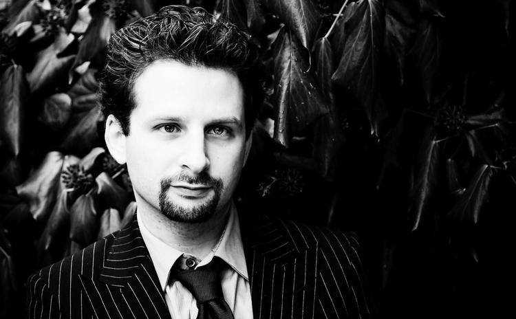 Den russiske violinist Ilya Gringolts sørger for masser af intime øjeblikke til stille eftertænksomhed i selskab med Copenhagen Phil. 