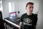 Lennart Kiil mener, at de etablerede medier har været for langsomme til at opfatte ændringer i folkestemninger som DF’s fremgang, Brexit og Trump. Det er baggrunden for, at hans eget medie, Folkets Avis, har fået fat i læsere. 